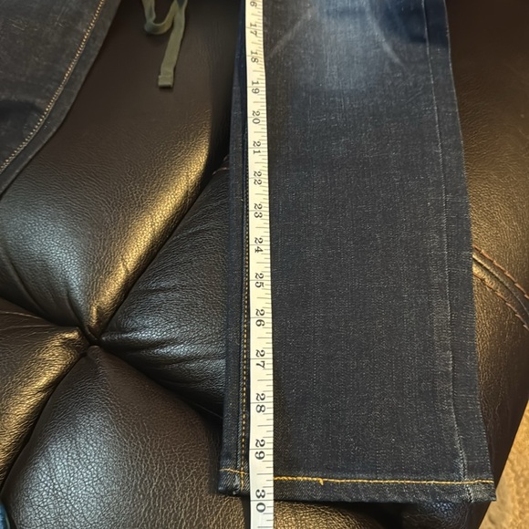 Levi's Ladies' 311 Shaping Skinny Jean - Picture 7 of 10